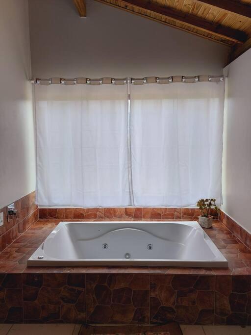 Cabana Recanto Do Arruda Para Casal Em Aguas Mornas Esterno foto