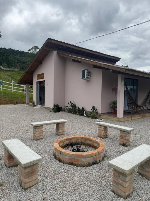 Cabana Recanto Do Arruda Para Casal Em Aguas Mornas Esterno foto